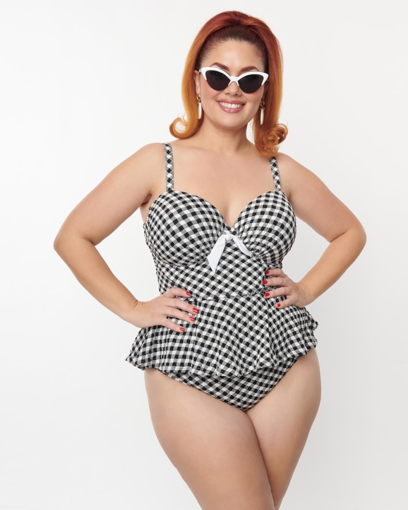 Front of a model wearing a size 3X Unique Vintage Black & White Gingham Solana Tankini Swim Top in Black, Gingham by Unique Vintage. | dia_product_style_image_id:288395